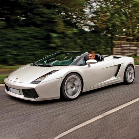 Smartbox  Expérience de conduite unique : 3h au volant d'une Lamborghini - Coffret Cadeau 