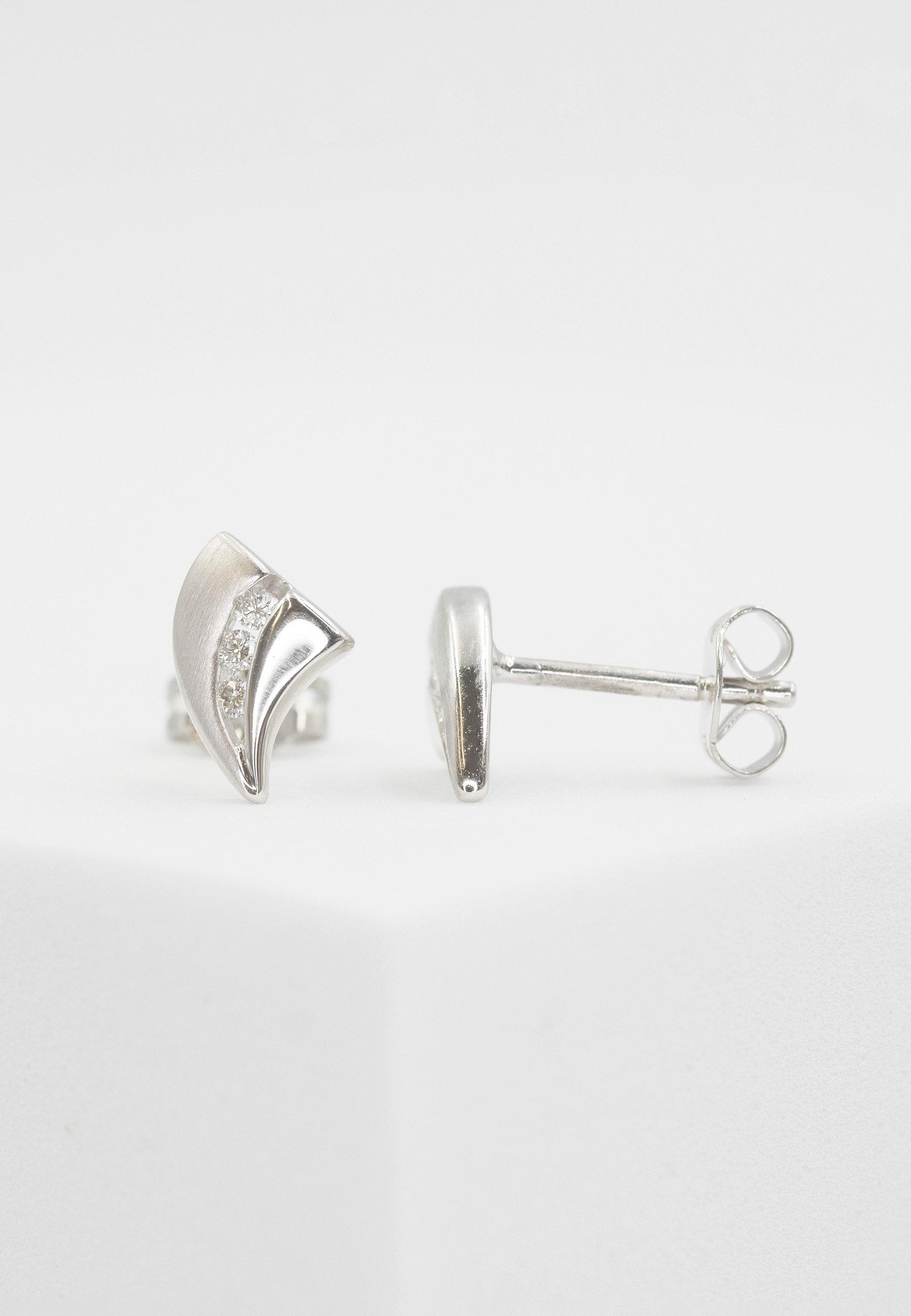 MUAU Schmuck  Ohrstecker Gelbgold 750 Diamant 0.06ct. 9x6mm 