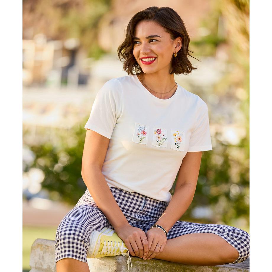 Joe Browns T-Shirt mit floralem Patchmotiv  