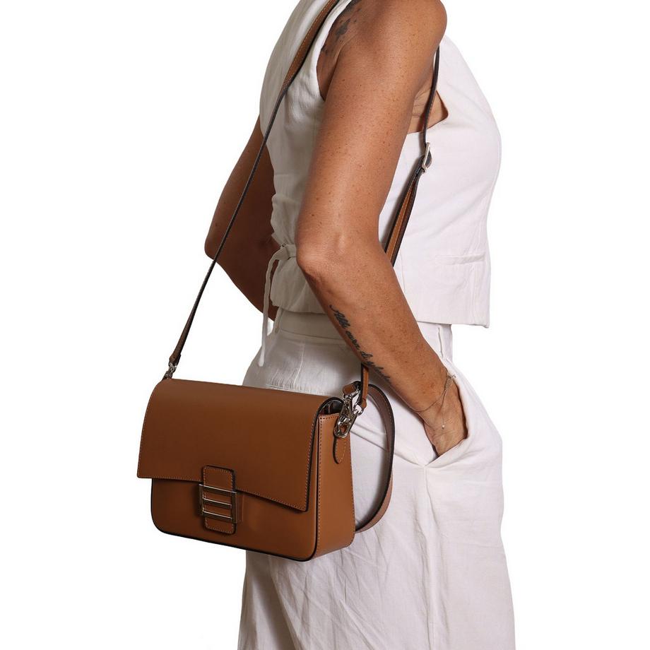 Gave Lux Borsa a tracolla  