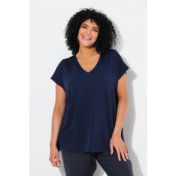 Sweat oversize. Col en V et manches courtes