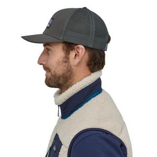 Patagonia  p6 logo trucker hat 