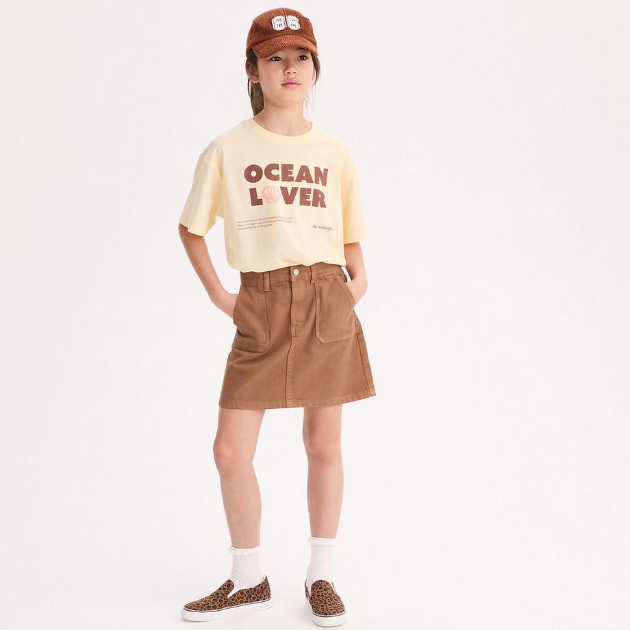 T-shirt col rond à manches courtes avec message imprimé devant