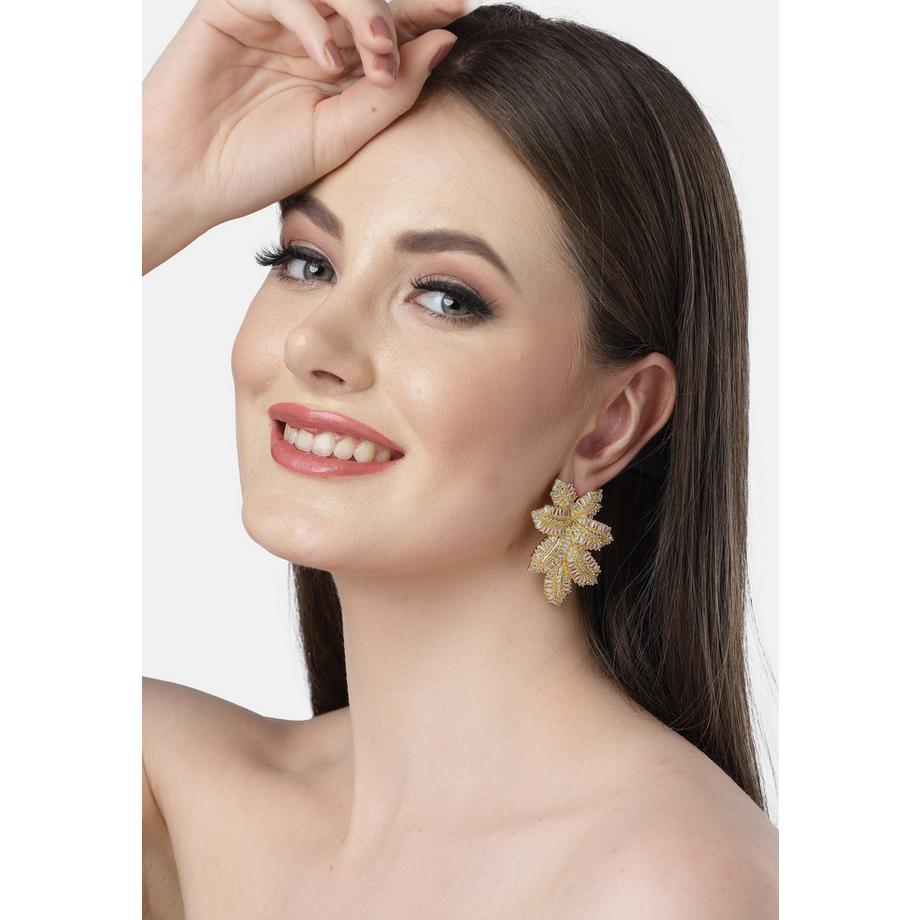 AVANT-GARDE PARIS  Collezione Diva Borchie a Foglia Finitura Gialla in Zirconia Cubica 