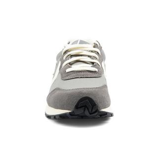 CONVERSE  OMEGA TRAINER 
