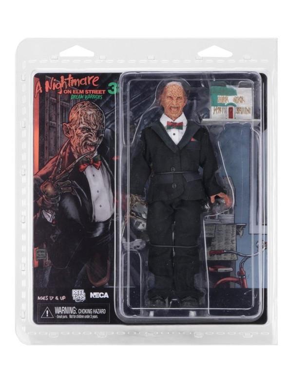 NECA  Nightmare On Elm Street Freddy Krueger Rauchende Actionfigur 20cm 