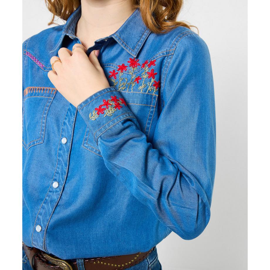 Chemise denim brodée et florale