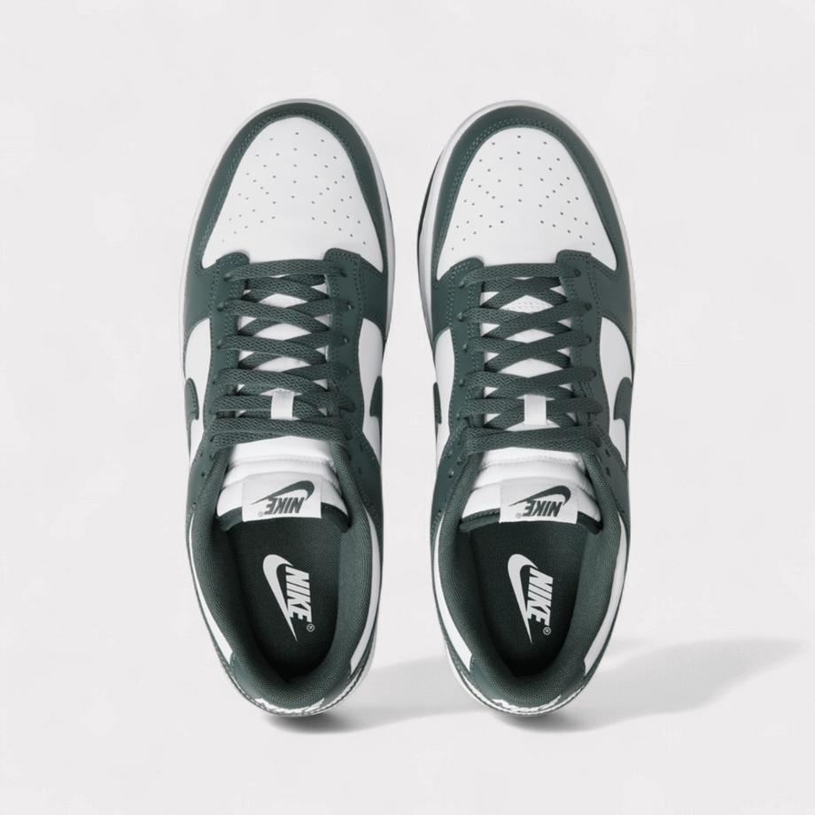 NIKE  Dunk Low - Vintage Green 