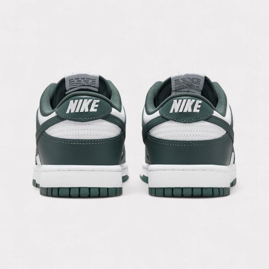 NIKE  Dunk Low - Vintage Green 