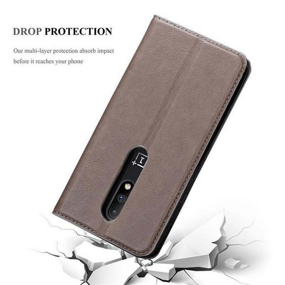 Cadorabo  Hülle für OnePlus 7 Magnetverschluss, Kartenfach 