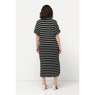 Ulla Popken  Abito midi in maglia a righe con collo da camicia e mezze maniche 