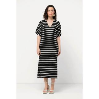 Ulla Popken  Abito midi in maglia a righe con collo da camicia e mezze maniche 