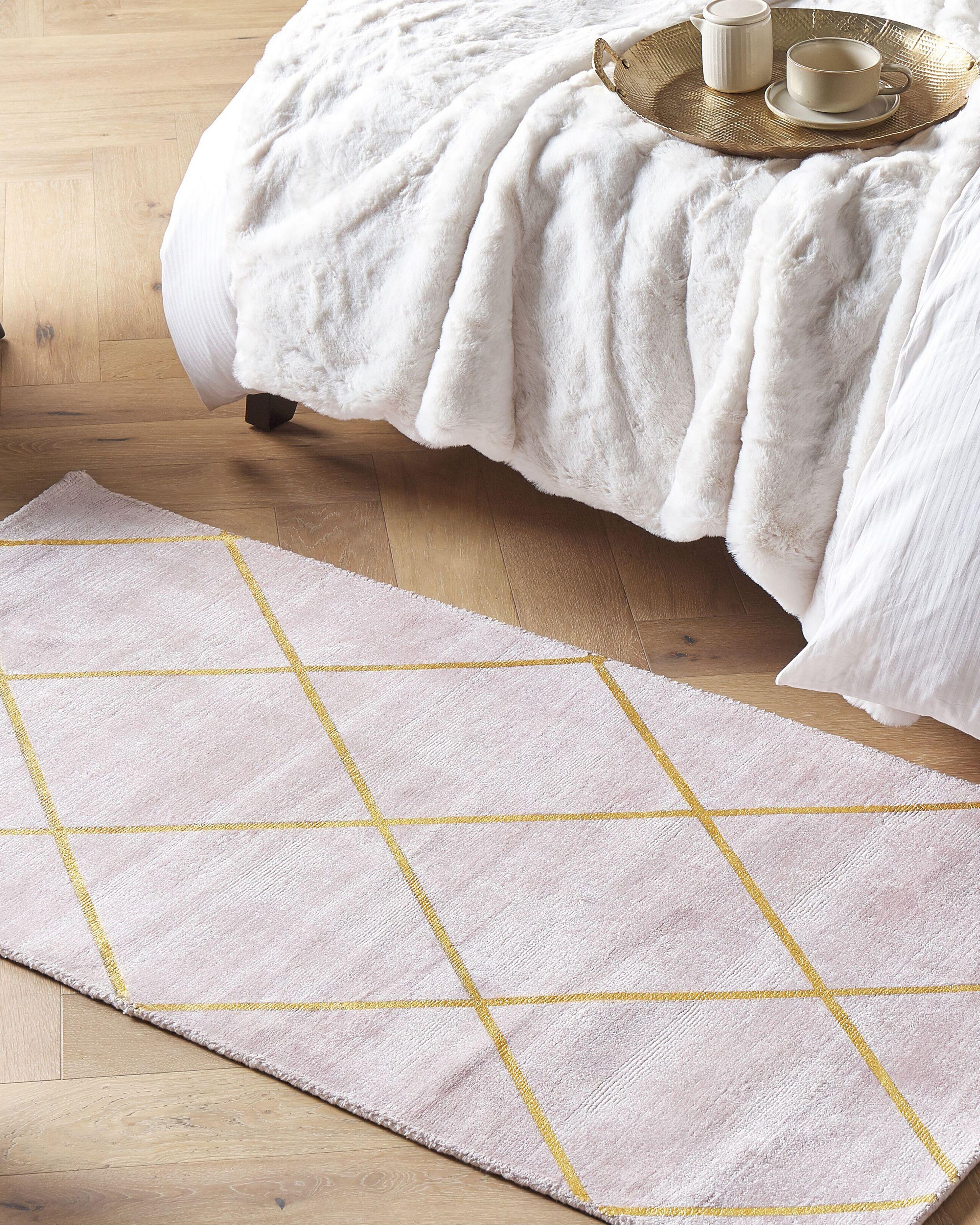 Beliani Tapis en Soie artificielle Moderne ATIKE  