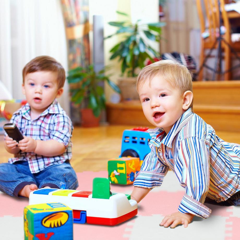 B2X  Tapis puzzle rose-blanc 