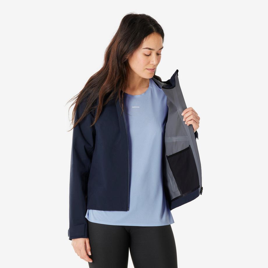 QUECHUA Wasserdichte Wanderjacke  