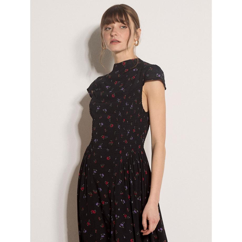 Midikleid aus Crêpe mit Blumenmuster und Smokarbeit