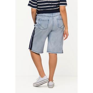 Ulla Popken  Bermuda di jeans in stile boyfriend con cintura a costine, cordino e orli sfrangiati 