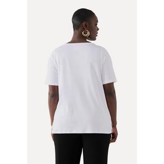 Ulla Popken  T-shirt en coton Pima. Encolure bateau et manches 3/4. Motif fougère 