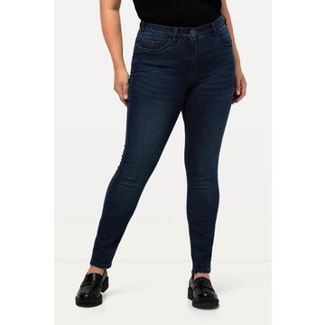 Jean modèle Sarah. Coupe skinny 5 poches et taille haute