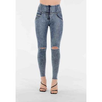 Push up-Jeans WR.UP® mit hohem Taillenbund aus Denim-Webstoff mit Marmorwaschung und Rissen