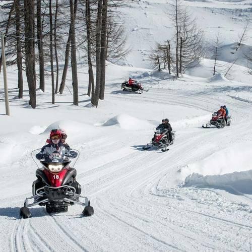 Geschenkidee  Snowmobile Tour in Madesimo (für 1 Person) 