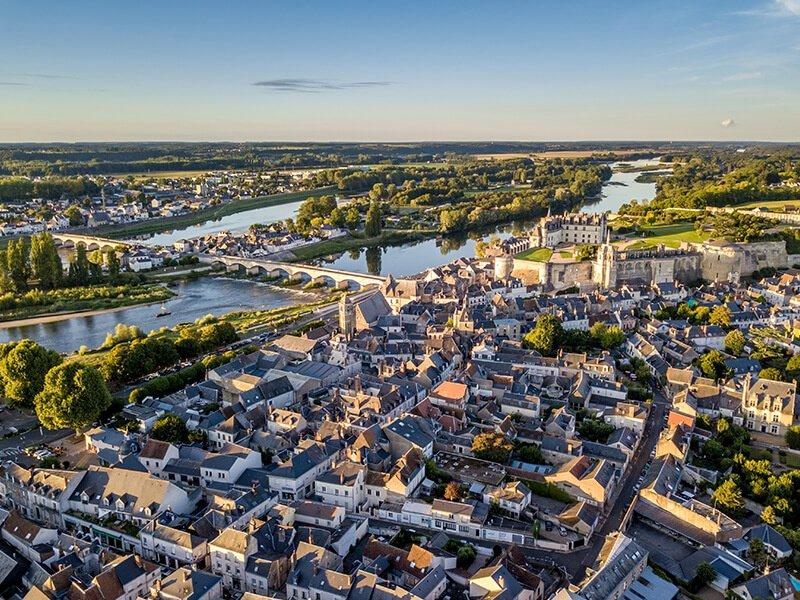 Smartbox  Vol en montgolfière avec dégustation et visite de cave pour 2 personnes à Amboise - Coffret Cadeau 