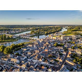 Smartbox  Vol en montgolfière avec dégustation et visite de cave pour 2 personnes à Amboise - Coffret Cadeau 