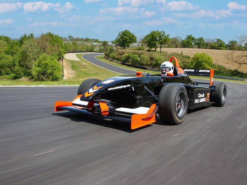 Smartbox  7 Runden am Steuer eines Formel-3-Rennwagens auf der Rennstrecke Paul Ricard - Geschenkbox 