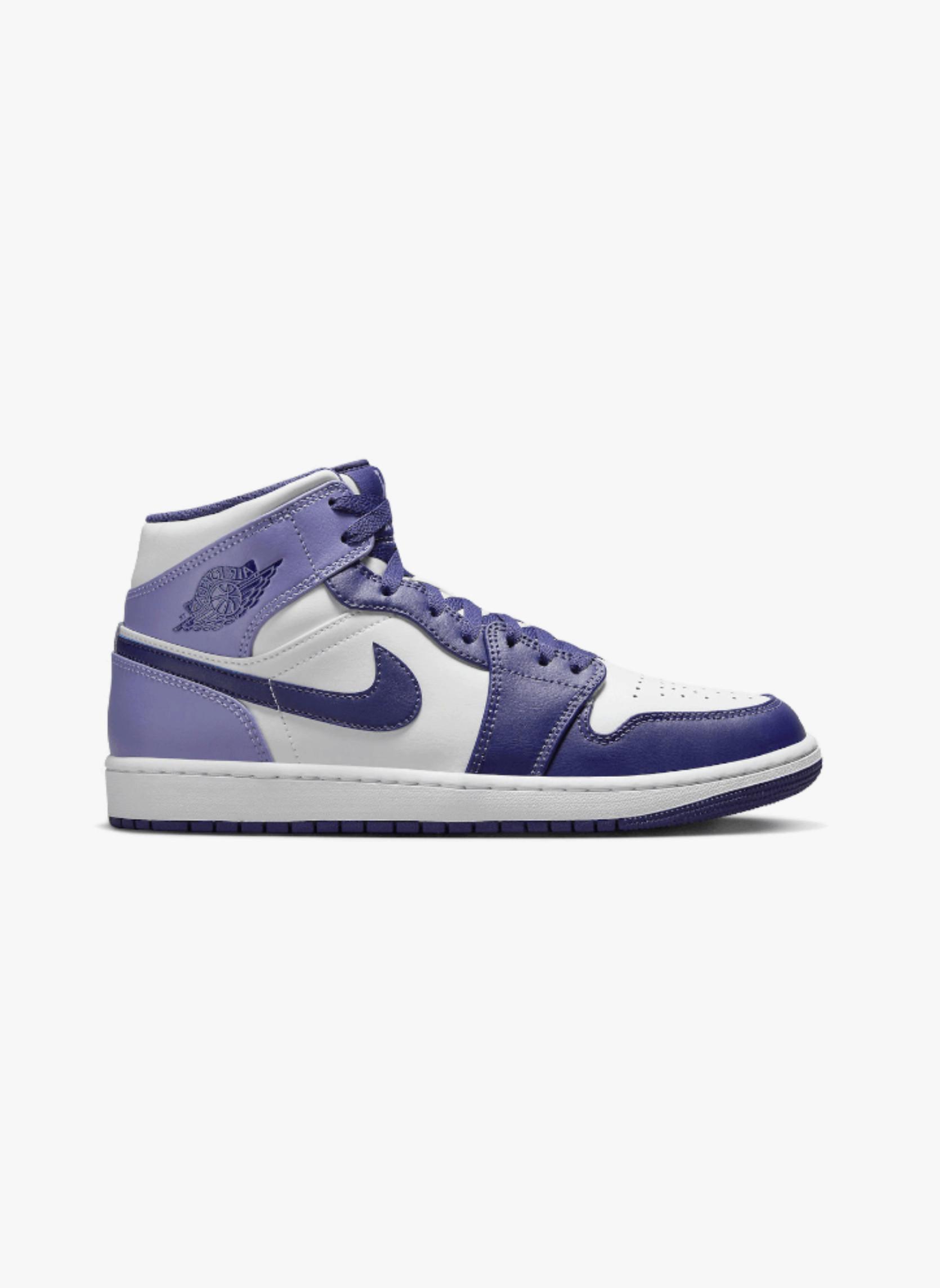 NIKE  Air Jordan 1 Mid berry 