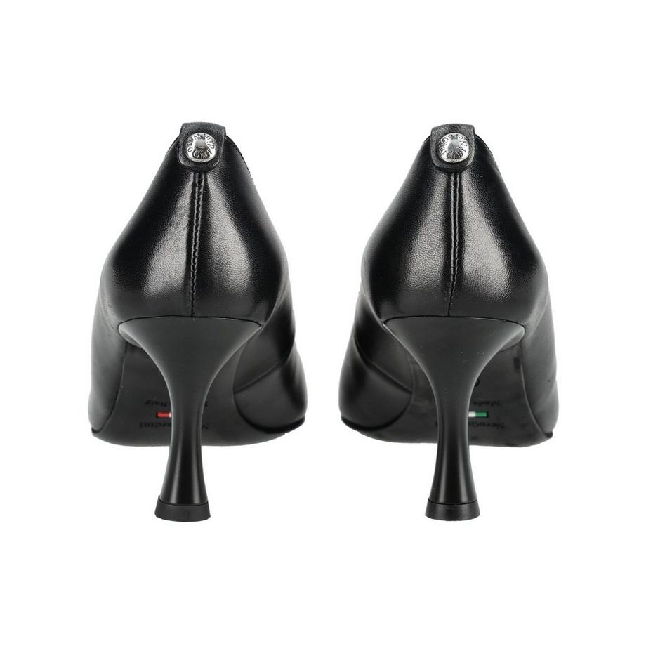 Nero Giardini Spitz zulaufende Pumps mit mittelhohem Absatz  
