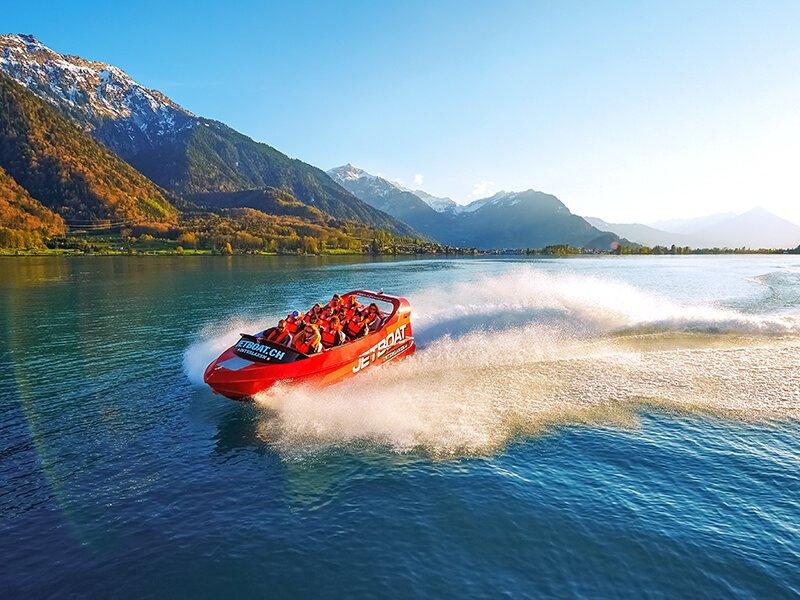 Smartbox  Aventure de plein air à Interlaken : balade scénique en jet boat pour 1 adulte - Coffret Cadeau 