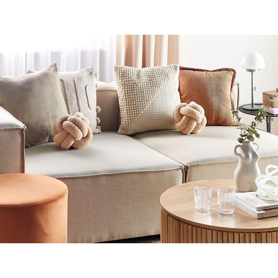 Beliani Coussin en Bouclé Boho MALNI  