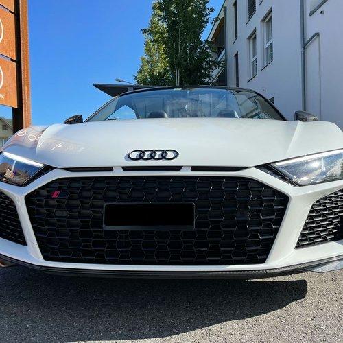 Geschenkidee  Location Audi R8 Spyder V10 Performance 620 CH pour 3 heures (pour 2 personnes) 