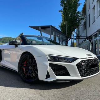 Geschenkidee  Location Audi R8 Spyder V10 Performance 620 CH pour 3 heures (pour 2 personnes) 