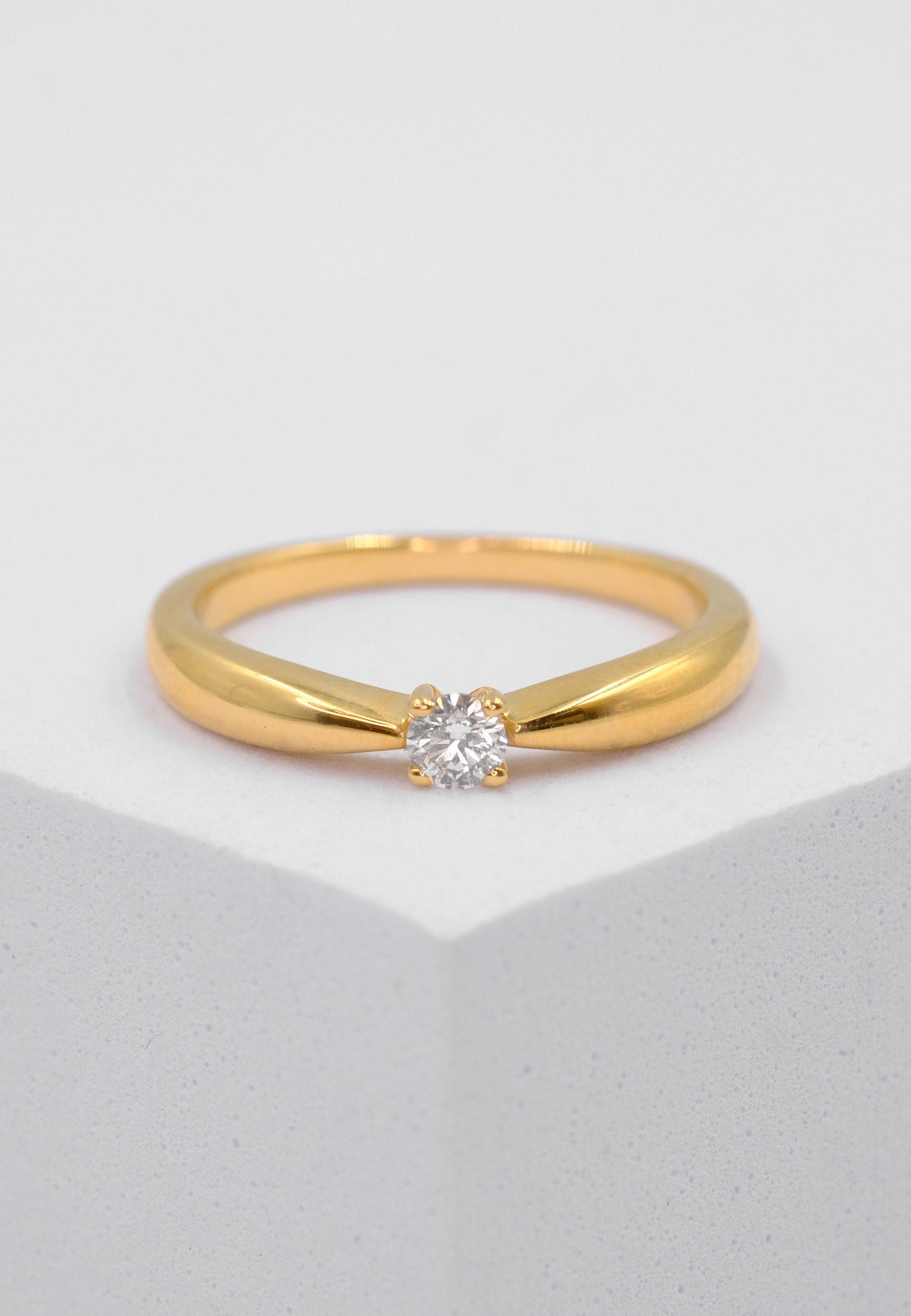 MUAU Schmuck  Solitaire Ring Diamant 0.10ct. Gelbgold 750 