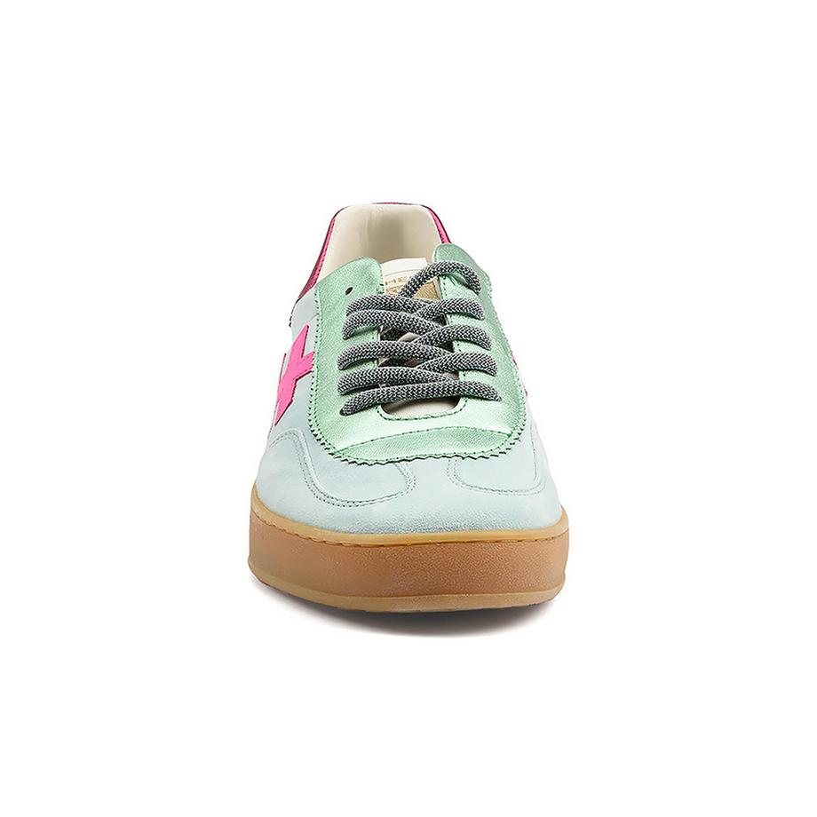 Another trend A032 Low Top Sneakers  