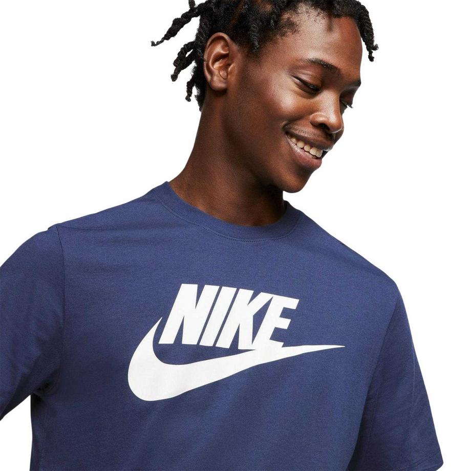 NIKE  Sportswear Club T-Shirt 