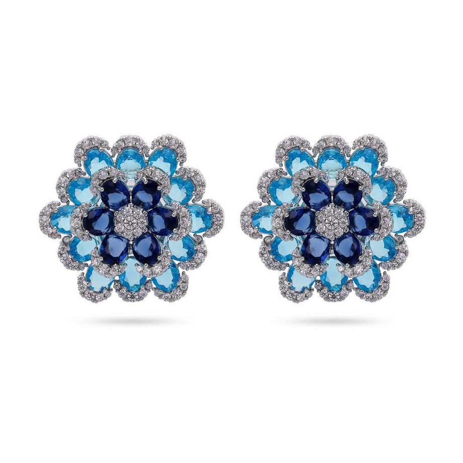 Boucles d'oreilles stud florales superposées