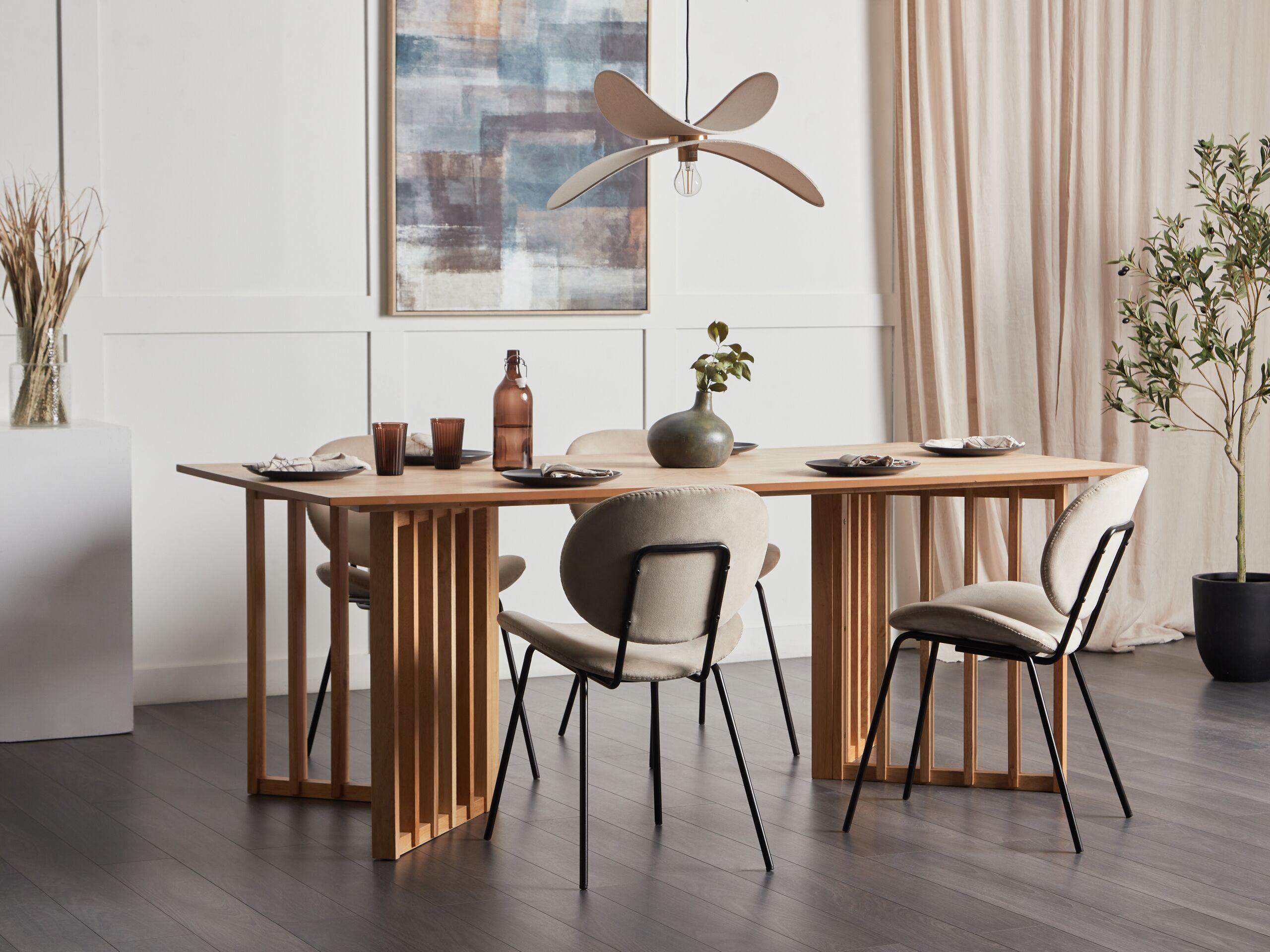 Beliani Table de repas en MDF Moderne LEANDRA  