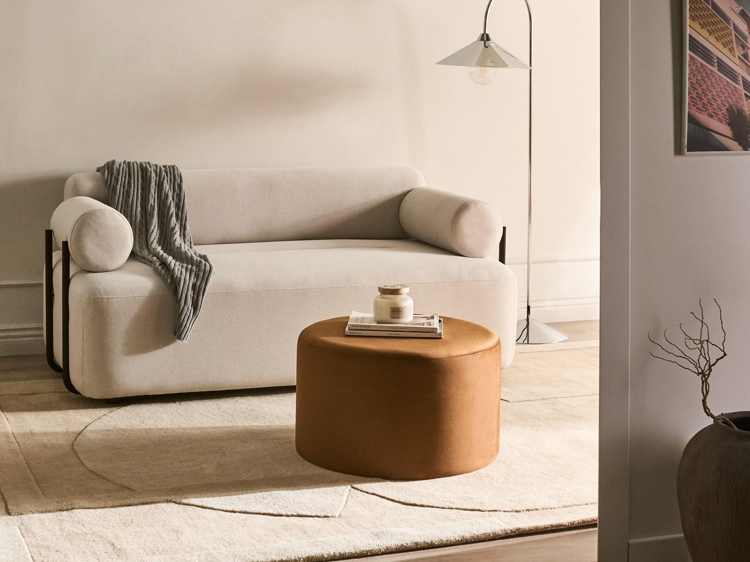 Beliani Pouf aus Samtstoff Glamourös MILLEN  