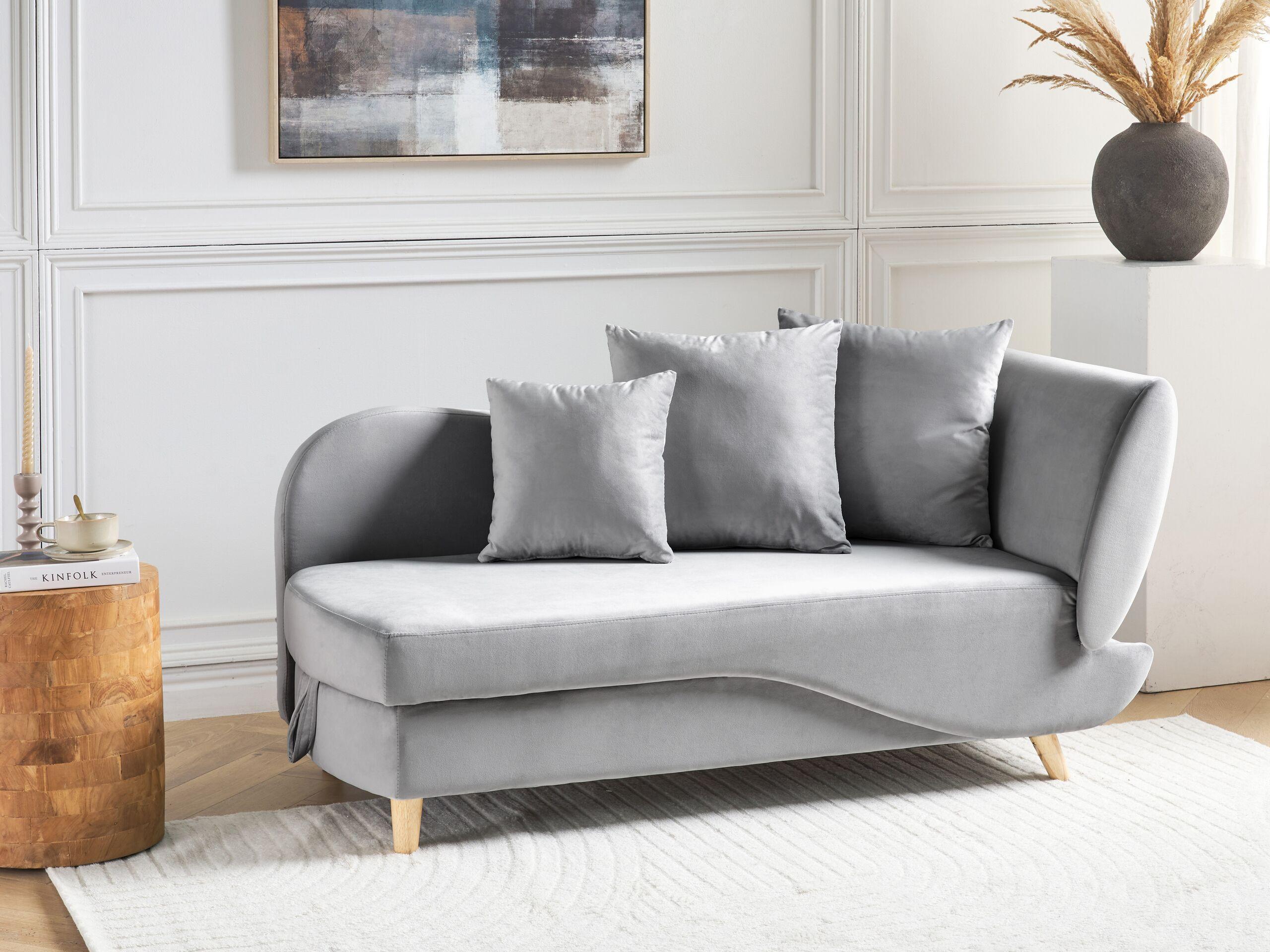 Beliani Rechtsseitige Chaiselounge aus Samtstoff Skandinavisch MERI  