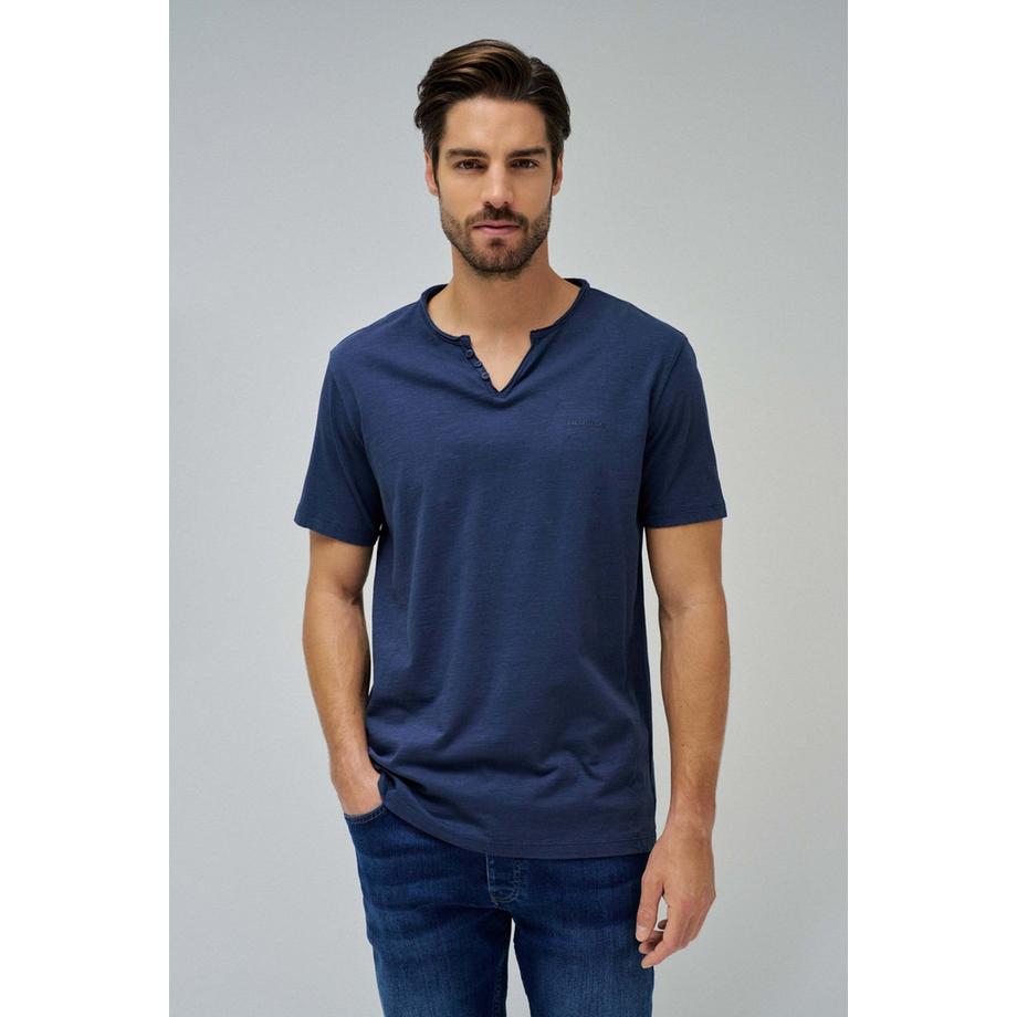 T-Shirt V-Neck Basic