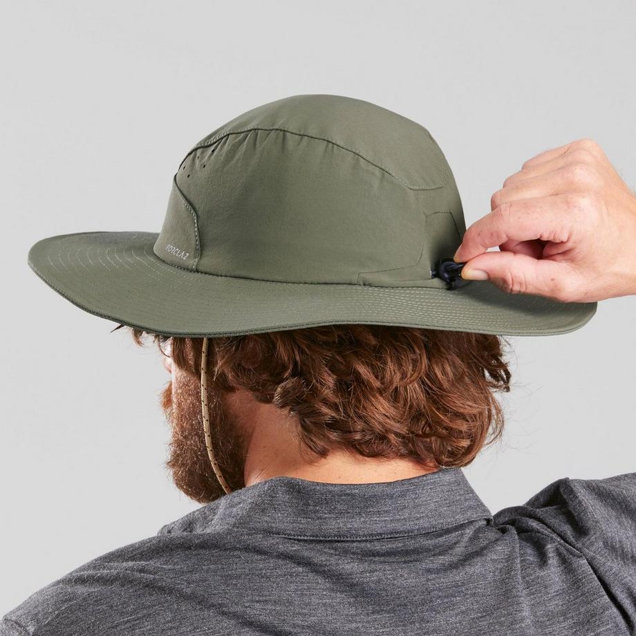 FORCLAZ  Cappello trekking uomo protezione UV 