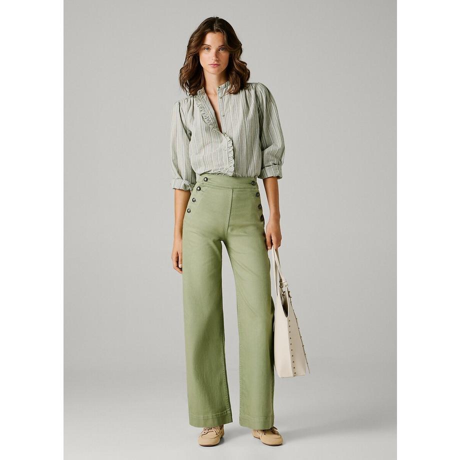 Weite Hose mit Knopfdetails