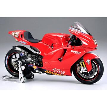 Ducati Desmomedici #65 MotoGP 03