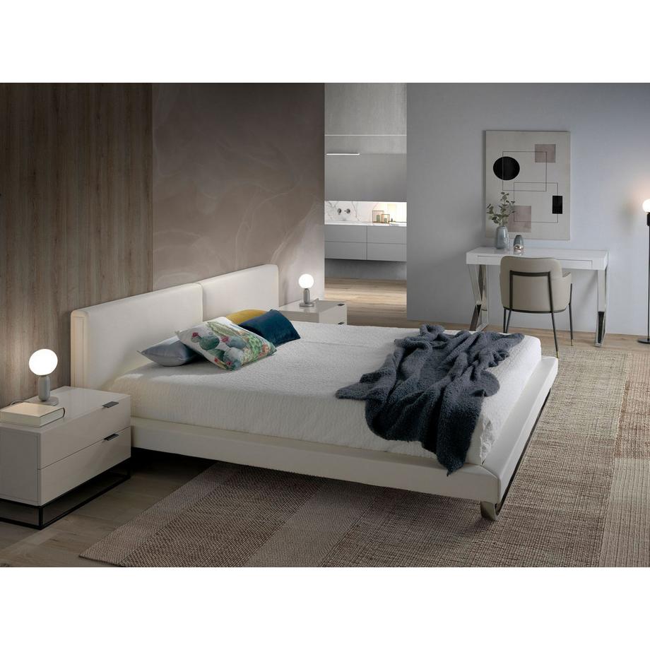 ANGEL CERDA Nachttisch ausem Holz undem Stahl  