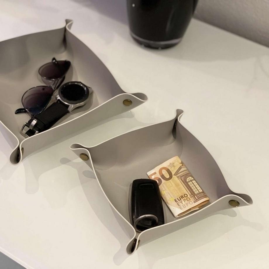 Intirilife 2x Plateau en similicuir Gris  