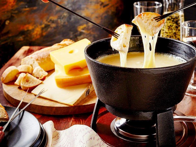 Smartbox  Gourmet-Ausflug in die Höhe mit Fondue und Fahrt mit dem Schneemobil im Tessin - Geschenkbox 