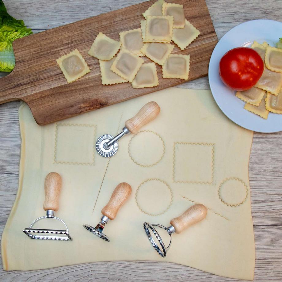 Intirilife Intirilife 4-teiliges Ravioli Ausstecher Set Pasta Stempel  