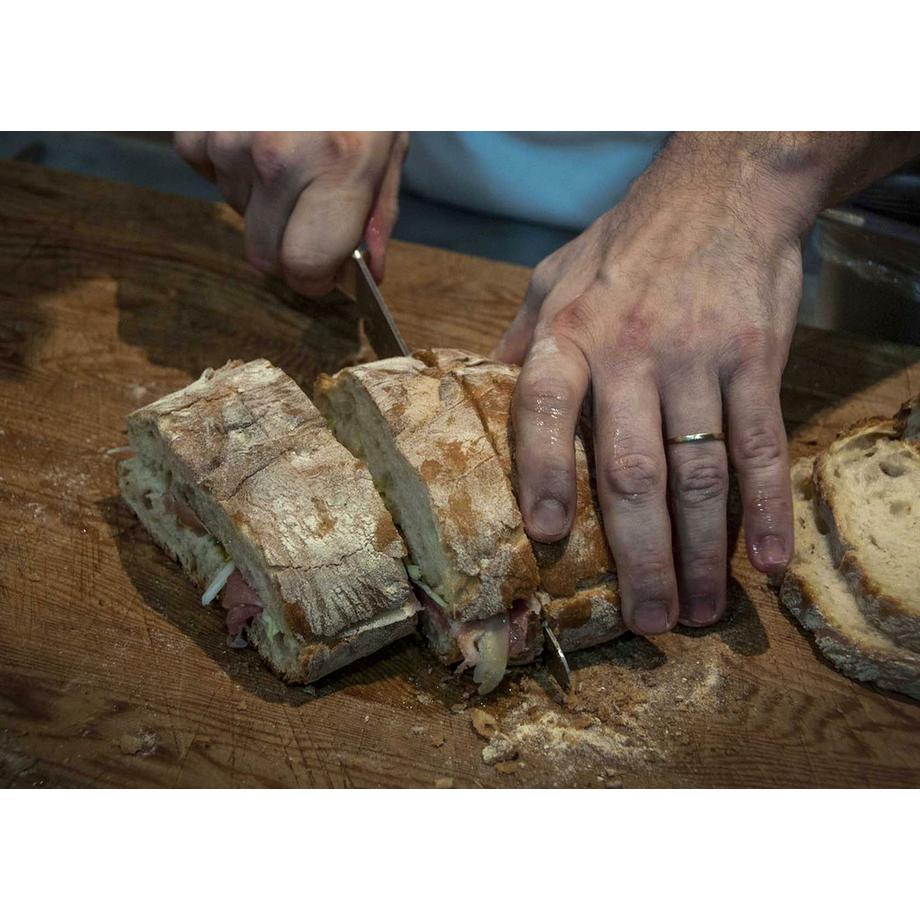 KOTAI Couteau à pain à lame crantée  